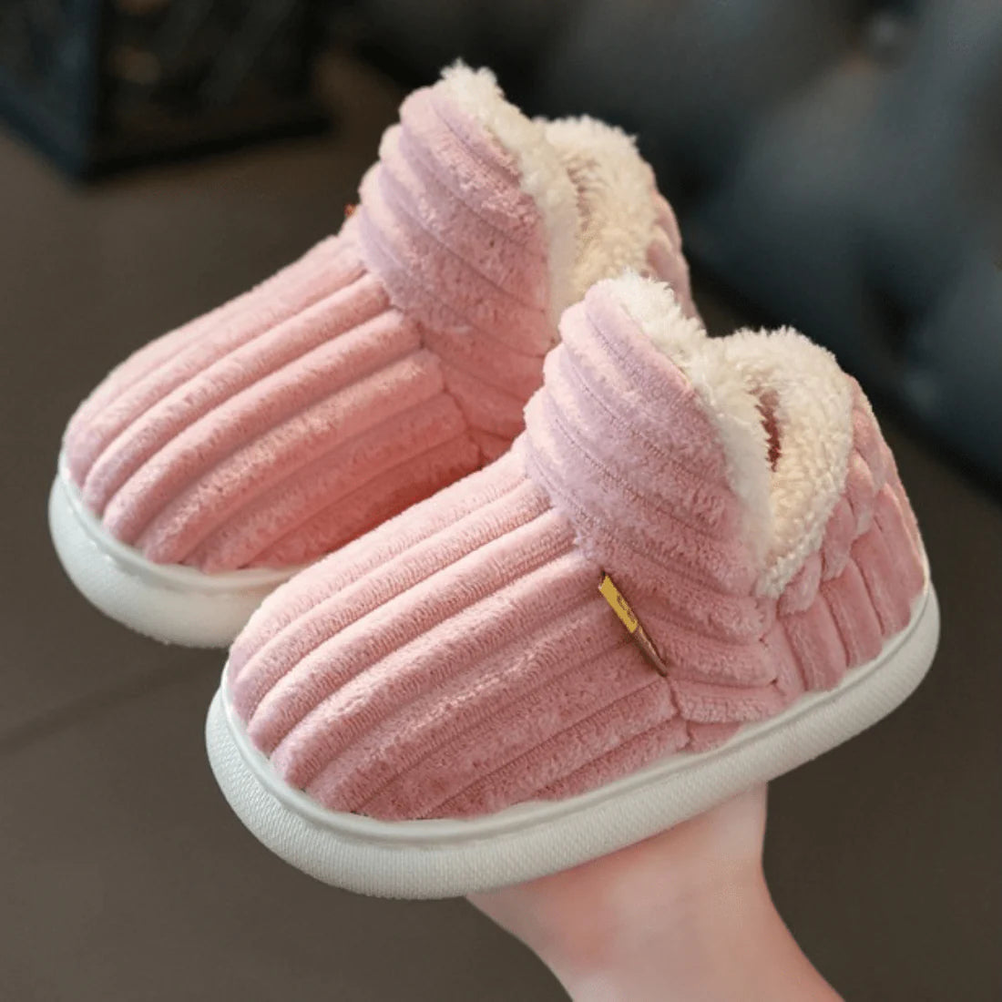 Ultra-comfortable slippers - guaranteed warmth and comfort