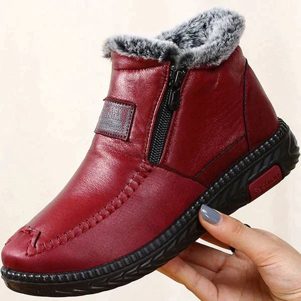 Genuine leather boots: comfort and safety at every step